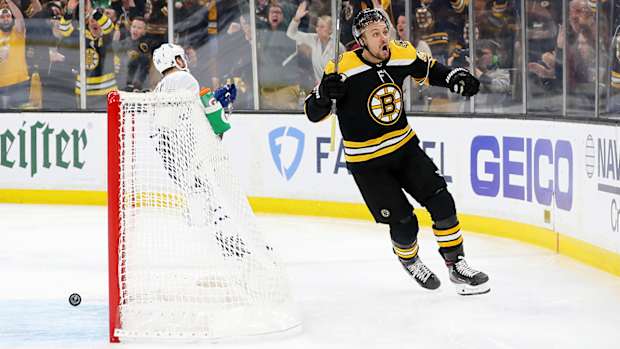 bruins_maple_leafs_bad_beat.jpg
